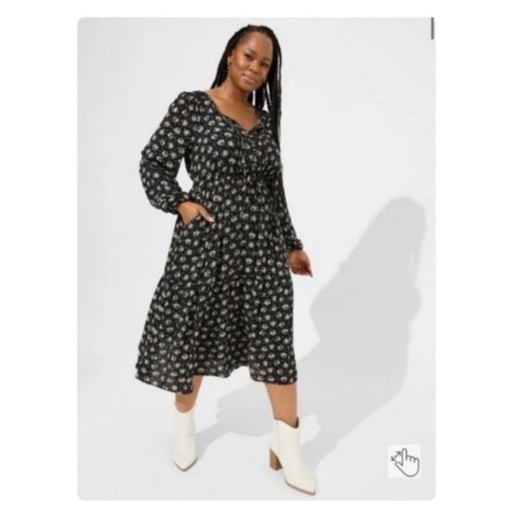torrid Dresses & Skirts - TORRID Black Floral Long Sleeve Midi Dress